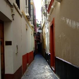 Barrio de Santa Cruz (Santa Cruz Neighbourhood & Jewish Quarter) Barrio de Santa Cruz (Santa Cruz Neighbourhood & Jewish Quarter)